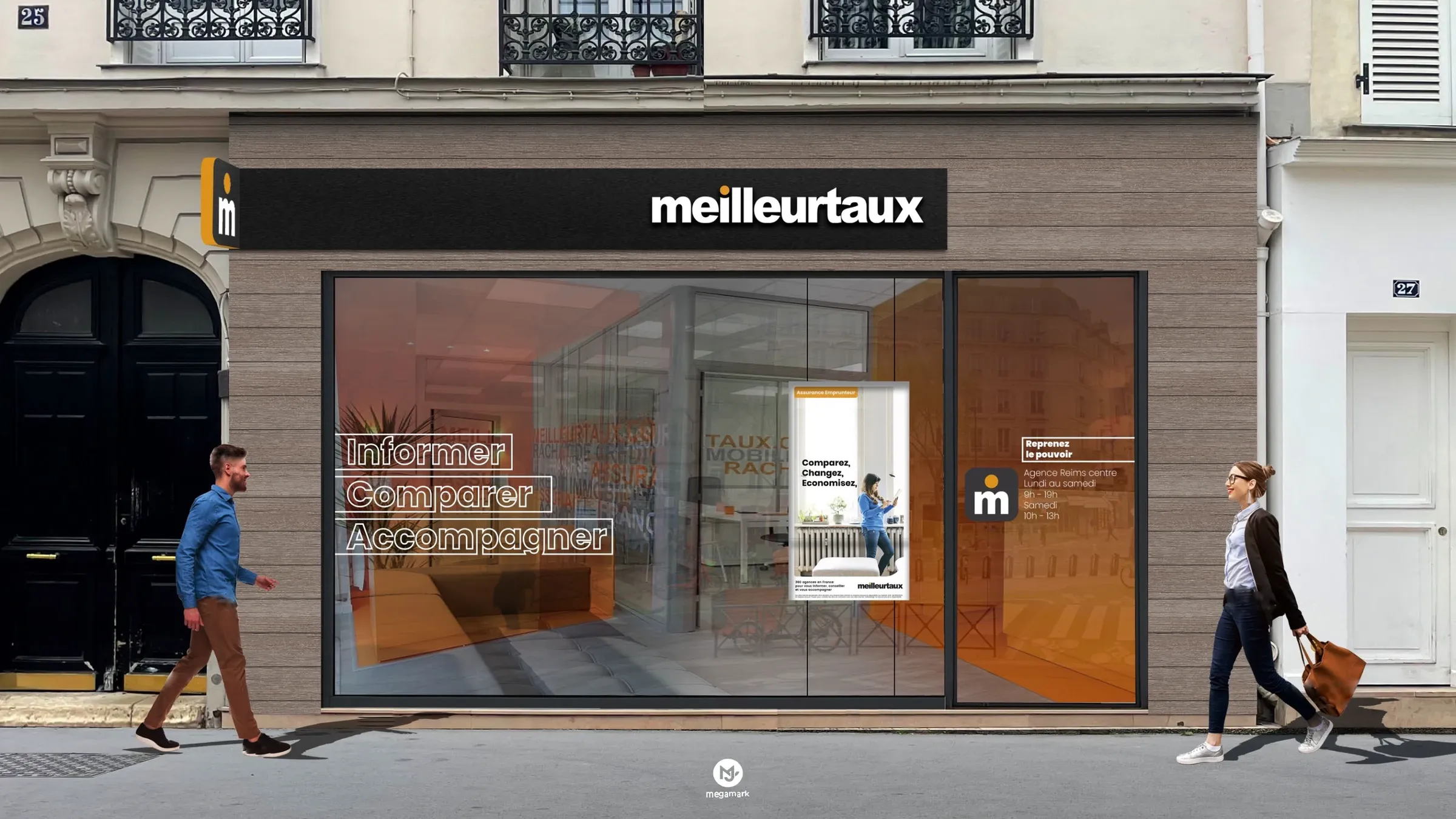 Façade d’agence Meilleurtaux : bandeau noir, enseigne et vitrophanie « Informer, Comparer, Accompagner »